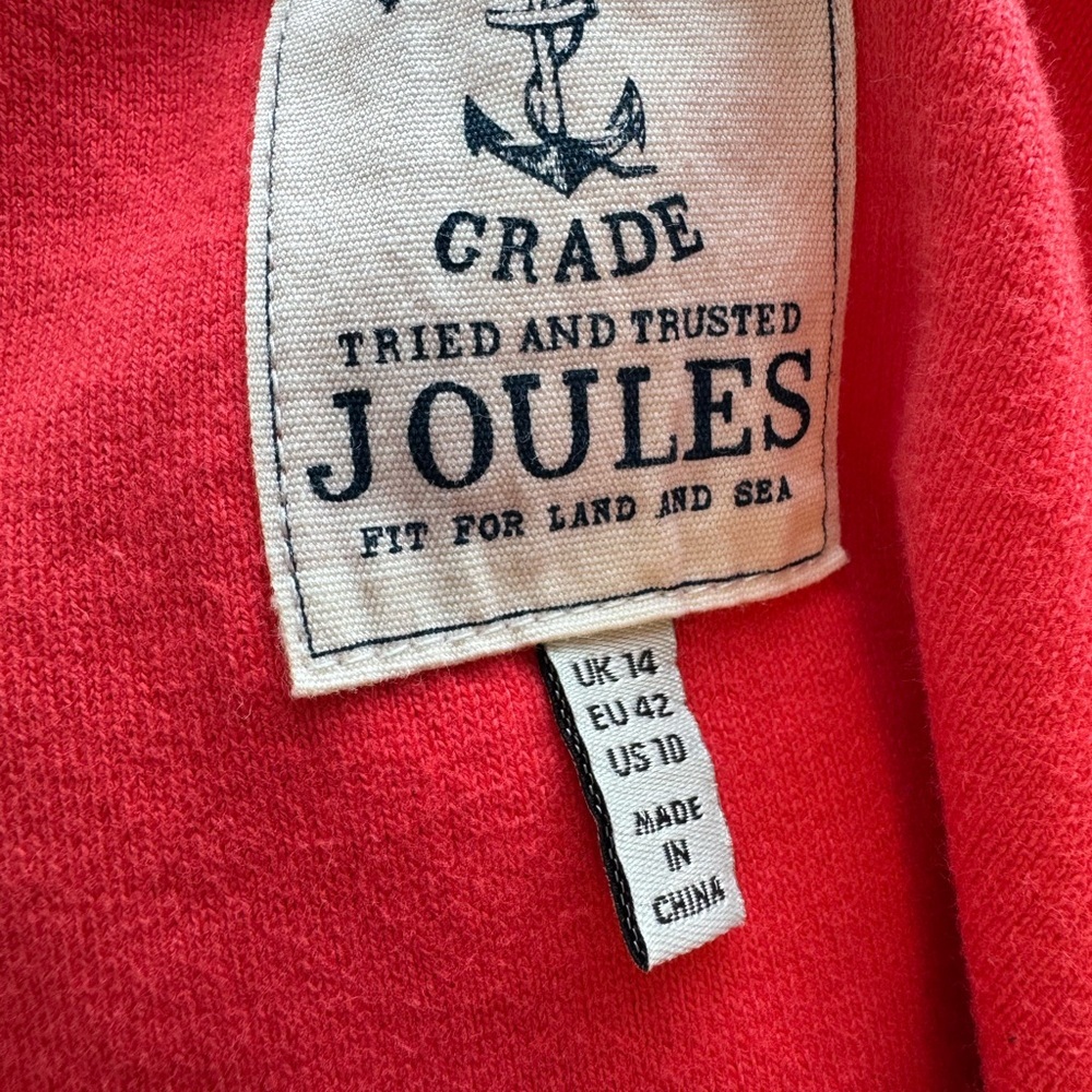 Elegant Red Dress - Picture 4 of 4